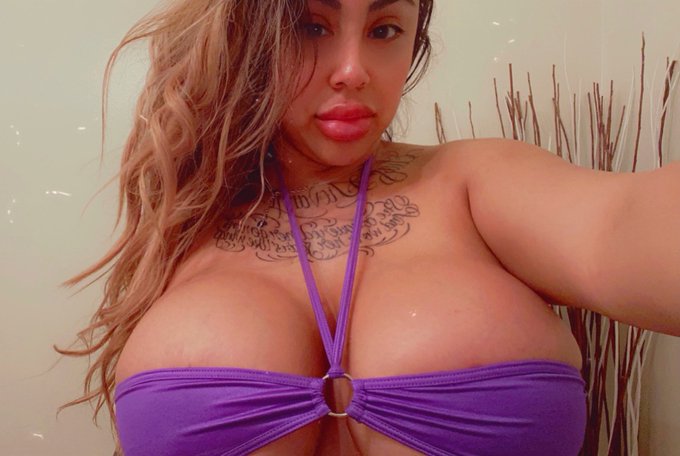 Good morning 😃 Sale on my site. First 50 new subs only. https://t.co/9QT2RtDjh4 https://t.co/OQ807YU