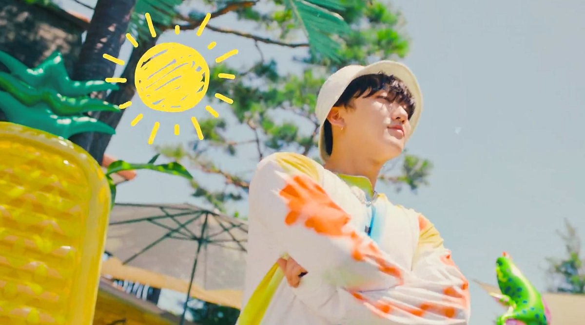 8KZFILES's tweet photo. Surfin' - birthday boy Changbin https://t.co/8ayUHaXDEb