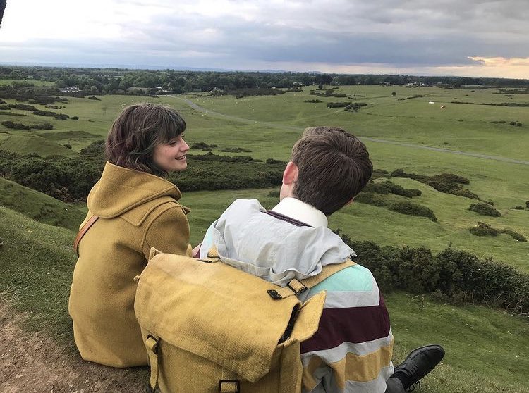 데이팅 앰버.. 최근에 봤던 영화 중 제일 귀여웠던 영화 ( ･ᴗ･̥̥̥ ) 촬영이후에도 에디와 엠버 배우가 친하게 지내고 인스타에 종종 사진 올려줘...