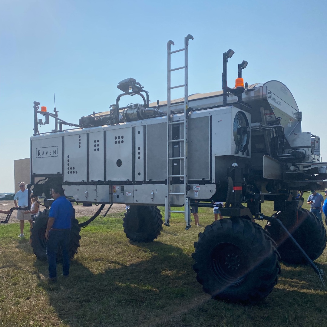 greenpointag's tweet photo. Members of our ag tech team recently attended Tech Hub Live and Raven Ignite that showcased new technology and continued training. Pictured is a demo of Raven's OMNiPOWER™ platform. Contact your local ATS to learn more about technology opportunities on your farm. #AgTechTuesday https://t.co/GKJOdwDoZ5
