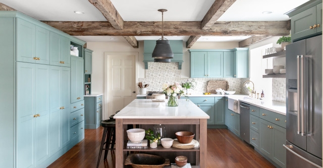 peggydinger's tweet photo. Kitchen of the Week: Blue-Green Cabinets With Rustic Wood Details https://t.co/503DZe3nXM https://t.co/YrfmmI77sX