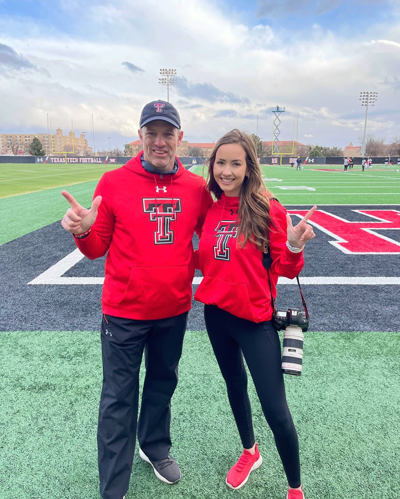michaelaaschu's tweet photo. Happy Birthday, @TTUCoachWells!! All of us at @TexasTechFB are so lucky to have you. 🎉❤️🥳 https://t.co/7FoZGBensa