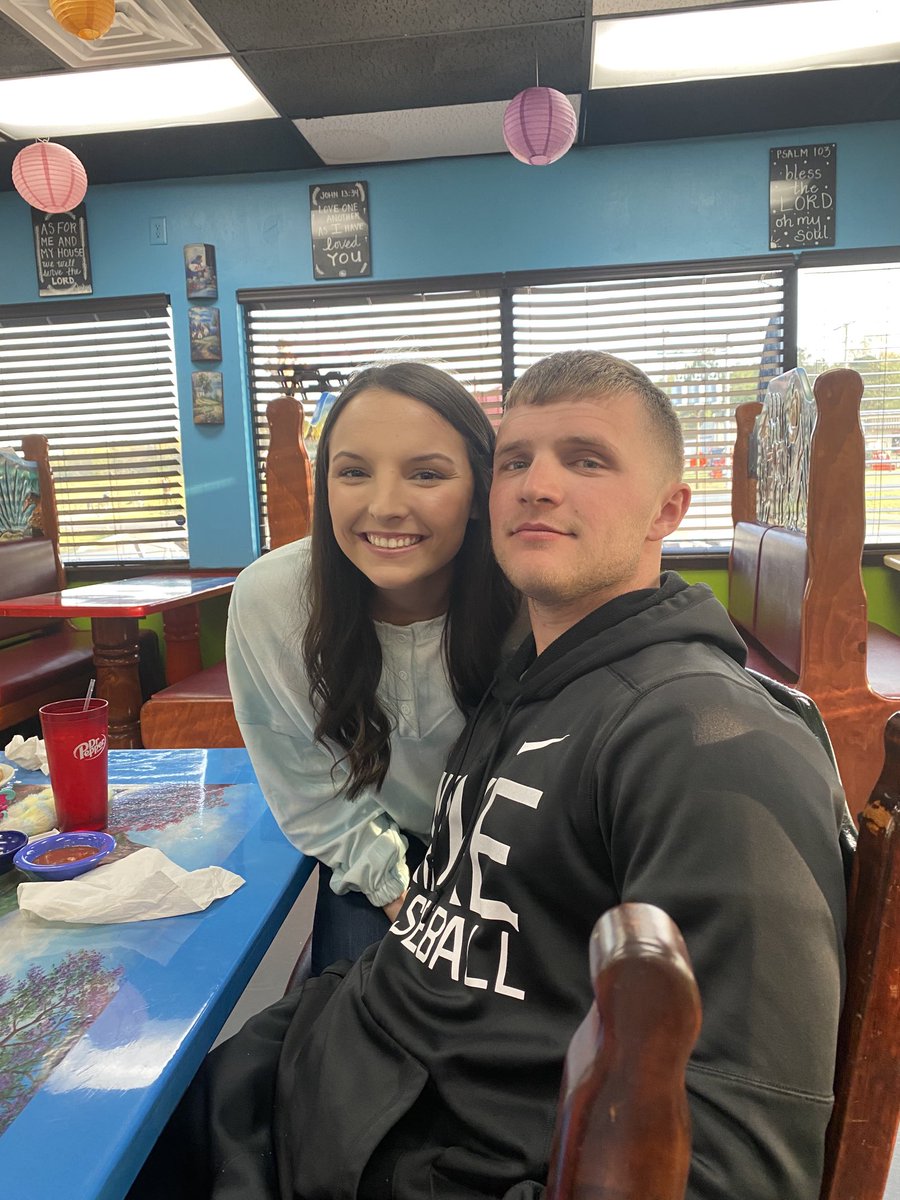 MartySmithobc22's tweet photo. These two make me smile. Happy birthday ⁦@carsonsmith0202⁩ and ⁦@gracen_smith⁩ https://t.co/ogku6IkqfT