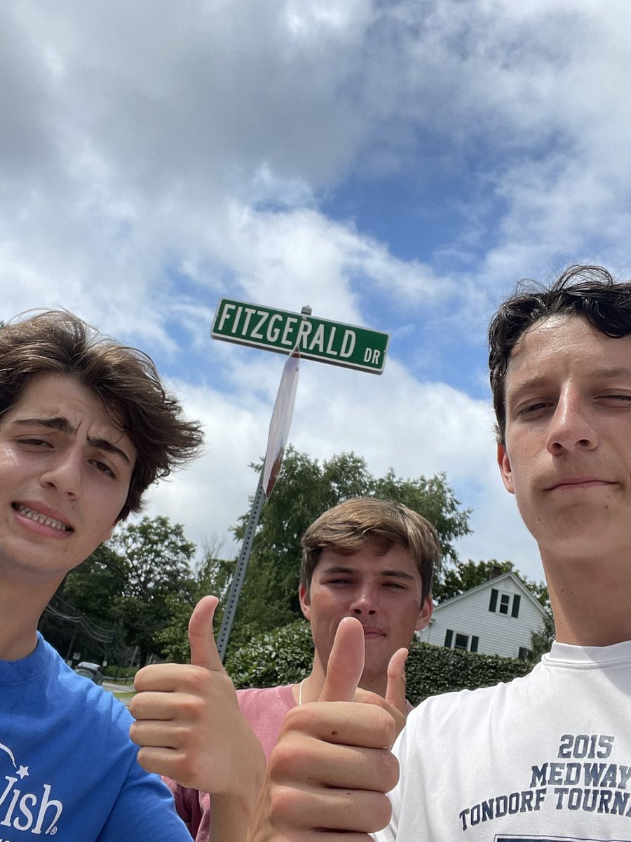 Mile 4 at fitz <a href="/MrMaguireHJSHS/">Timothy Maguire</a> @HHScomeau
