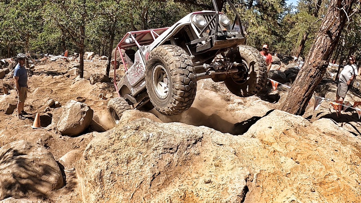 4x4tricks's tweet photo. Goldendale - Our performance wasn't what it usually is. We finished 6th out of 13. On Sunday we retired Pinky. The well known Off Again rig will now be a rec wheeling rig. Thanks to everyone who helped and partnered through these last 3 seasons.

#werocklive 
#superchips 
#PSC https://t.co/z8B9DyBtuj