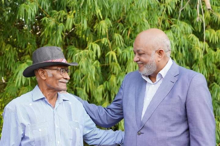 Ha fallecido el Padre del Ministro de Educación, Roberto Fulcar, el señor  Benjamín Fulcar (Mongo). Desde la gobernación provincial de Elías Piña, en nombre de la doctora Millys Johanna Martinez Morillo  y todo su equipo expresa sus más sinceras condolencias a la familia.