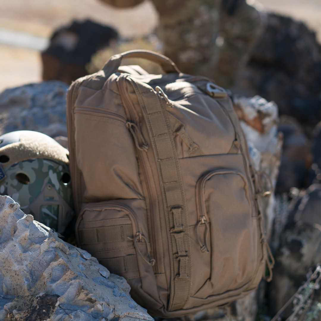 MercuryTactical's tweet image. Keep your gear organized with the Mercury Tactical Gear Rogue Commuter Backpack. This pack features a range of storage options including a zippered foil-lined side pocket for beverages or snacks. 

ow.ly/FLSG50FNhNp

#mercurytacticalgear #tacticalbackpack #militarybackpack