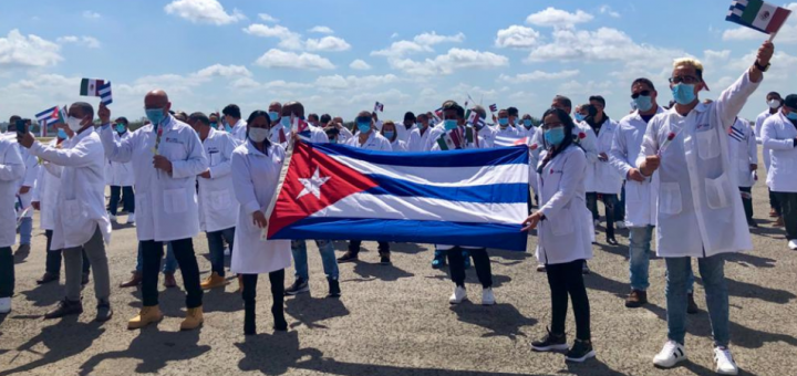 cubacooperaven's tweet photo. Por su valor y coraje la #BrigadaHenryReeve de #Cuba merece el Premio Nobel de la Paz.

#CubaPorLaVida #CubaCoopera #ACubaPonleCorazón 

@MINSAPCuba @unidad_central @DiazCanelB @cubacooperaven https://t.co/kPRZ4MoWhy