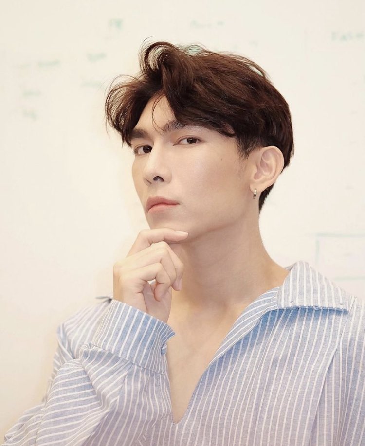 APolpongrat's tweet photo. Seriously please kill me now!! @sissisilette @TsundereMew @
#MewGulf #daddymew #MewSappasit 
#มิวกลัฟ
#หวานใจมิวกลัฟ 
#หวานใจมิวกลัฟ 
#WaanjaiMewGulf 
@gulfkanawut https://t.co/kGRIv3dnYN