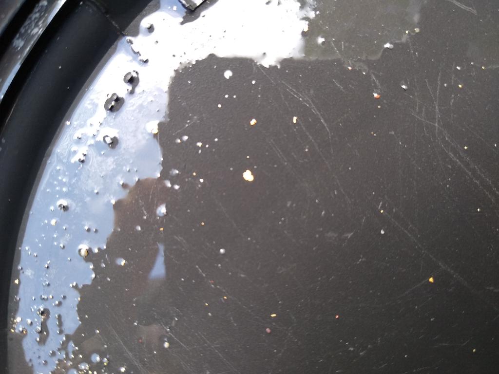 SedberghGold's tweet photo. At a secret location in Wales, lots of quality flake gold with no effort finding it, there's so much we have stopped picking it out of the pan and started swilling into a bucket to pa out later. https://t.co/8YMiQkHesU