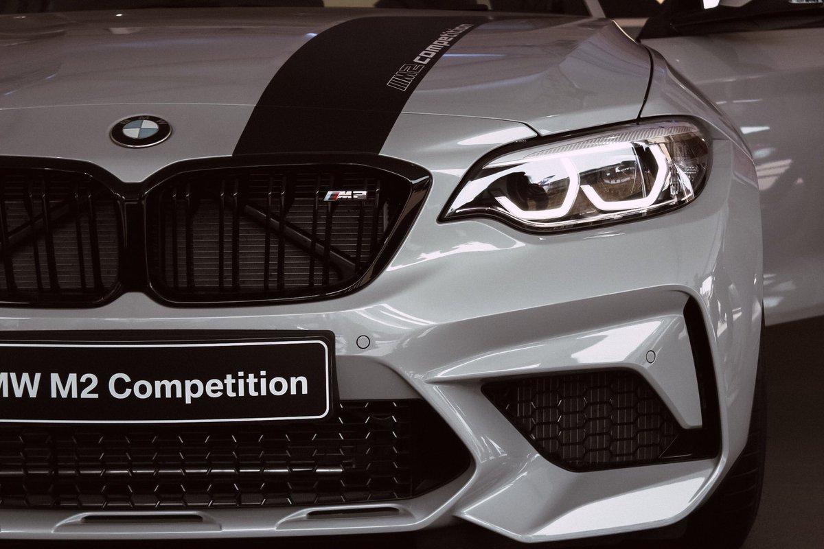 SimplyKayGee's tweet photo. Besides my car, I do take pictures of other cars. β¦@BMW_SAβ© #M2Comp https://t.co/WcyLEWjtIq