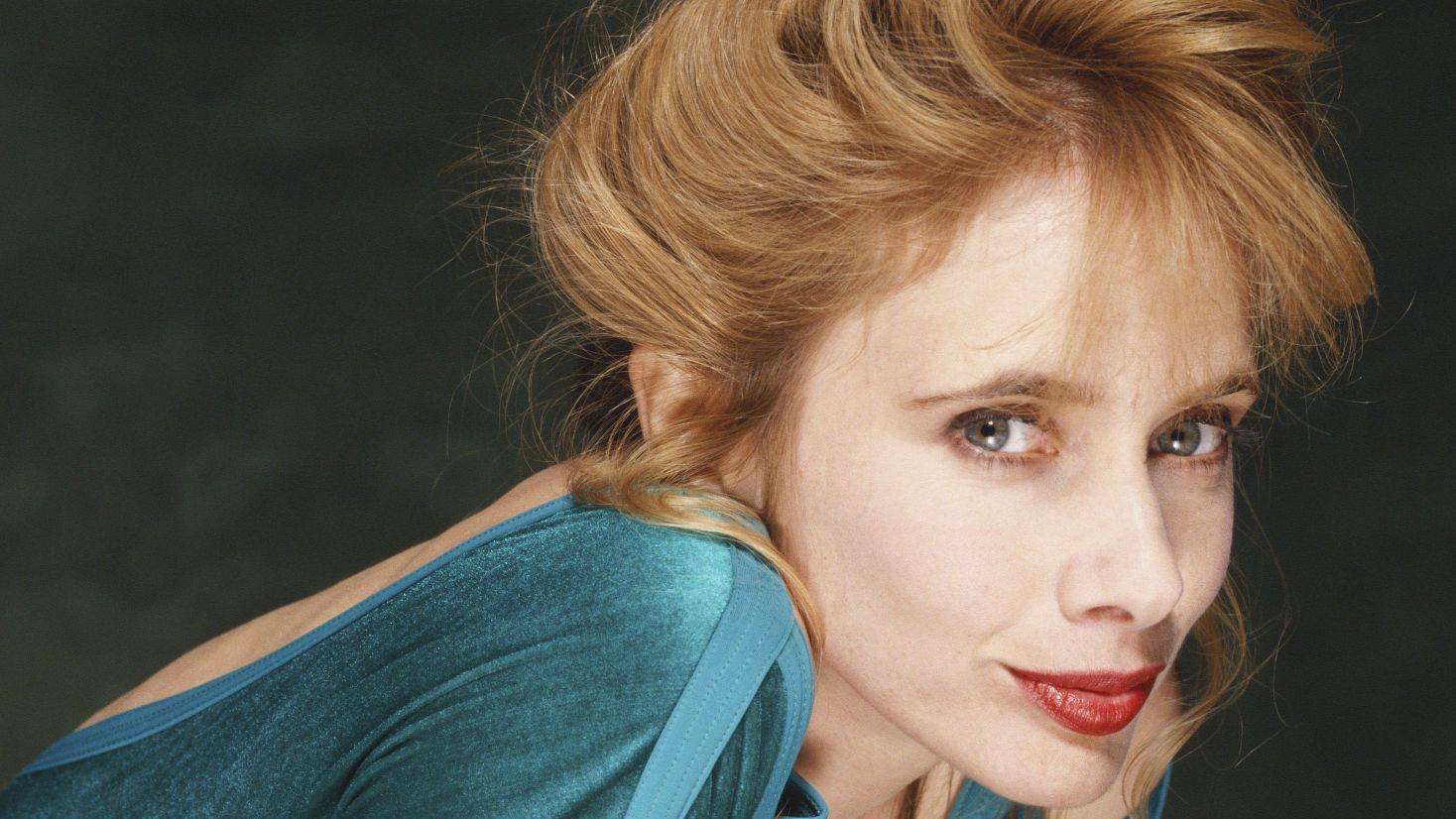 Happy Birthday to Rosanna Arquette. 