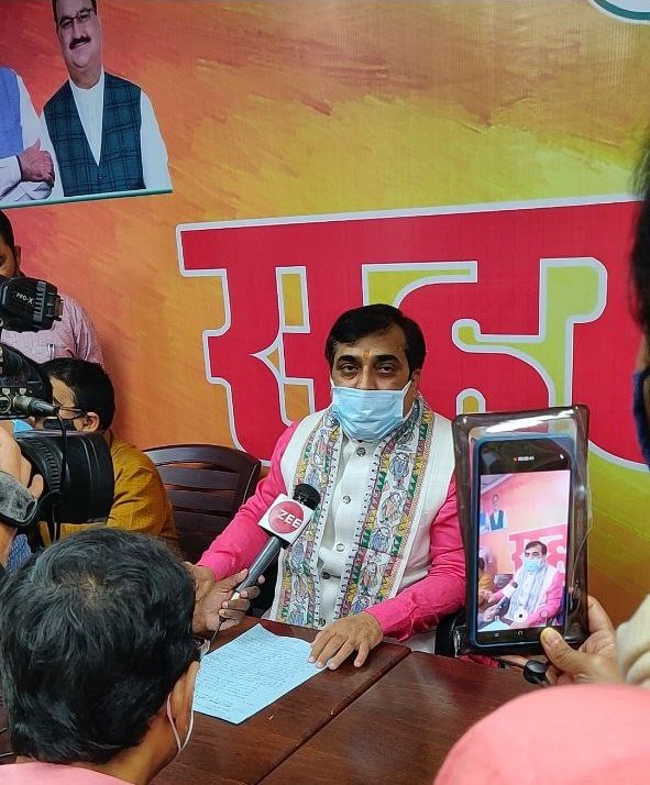 deounion's tweet photo. आज @BJP4Bihar के आईटी मिनिस्टर श्री @JIBESHKUMAR4BJP जी से मुलाकात हुई, जिनके द्वारा बेल्ट्रॉन के से शेष बचे हुए अनियोजित कर्मचारियों की नियुक्ति यथाशीघ्र लगभग 3 माह में कराने का आश्वासन दिया गया। https://t.co/pqE2GNZ3rE