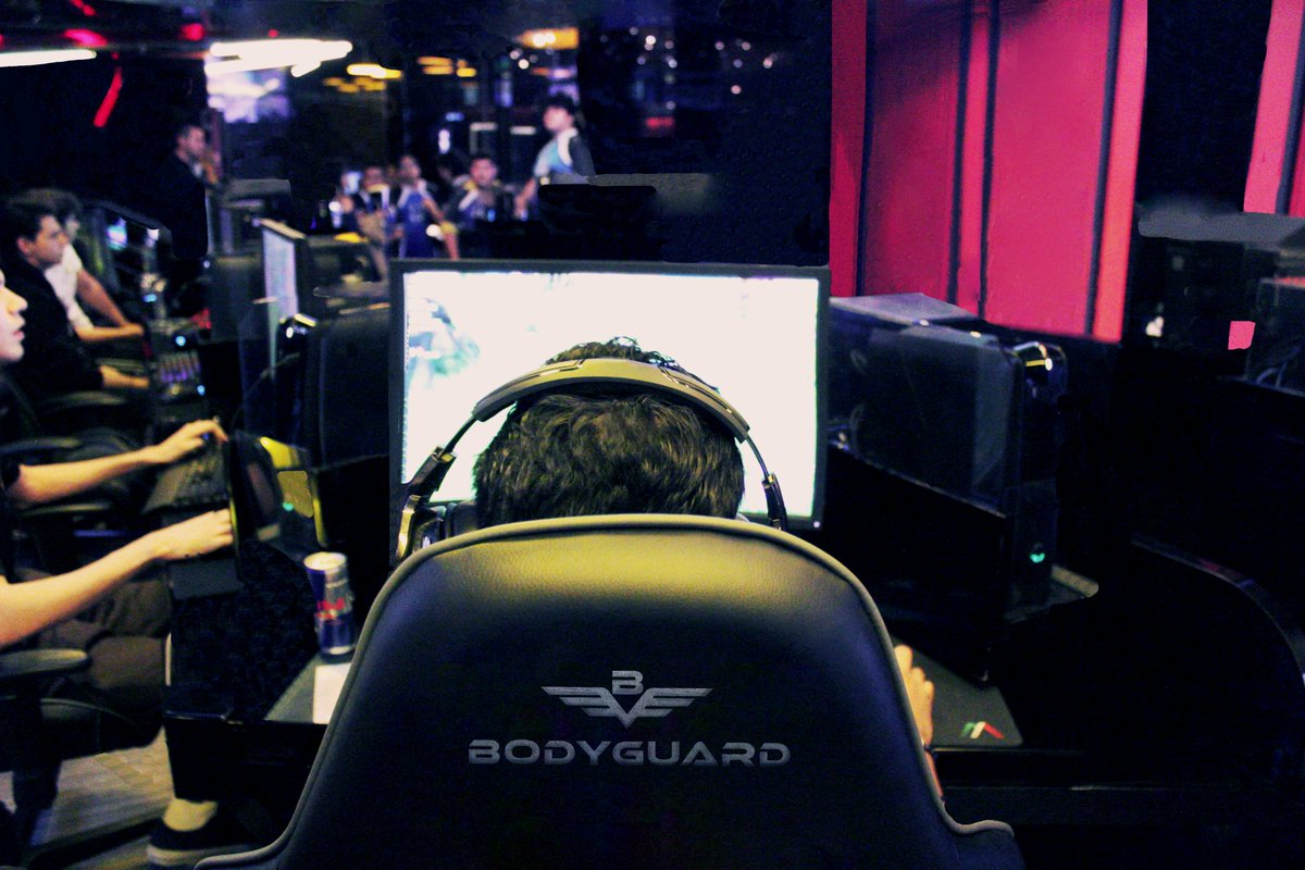 Datela como todo un profesional !!!

El mejor soporte para ese momento decisivo lo encuentras con las sillas y escritorios <a href="/bodyguard_mx/">BodyguardMX</a> 

#esports
#gaming