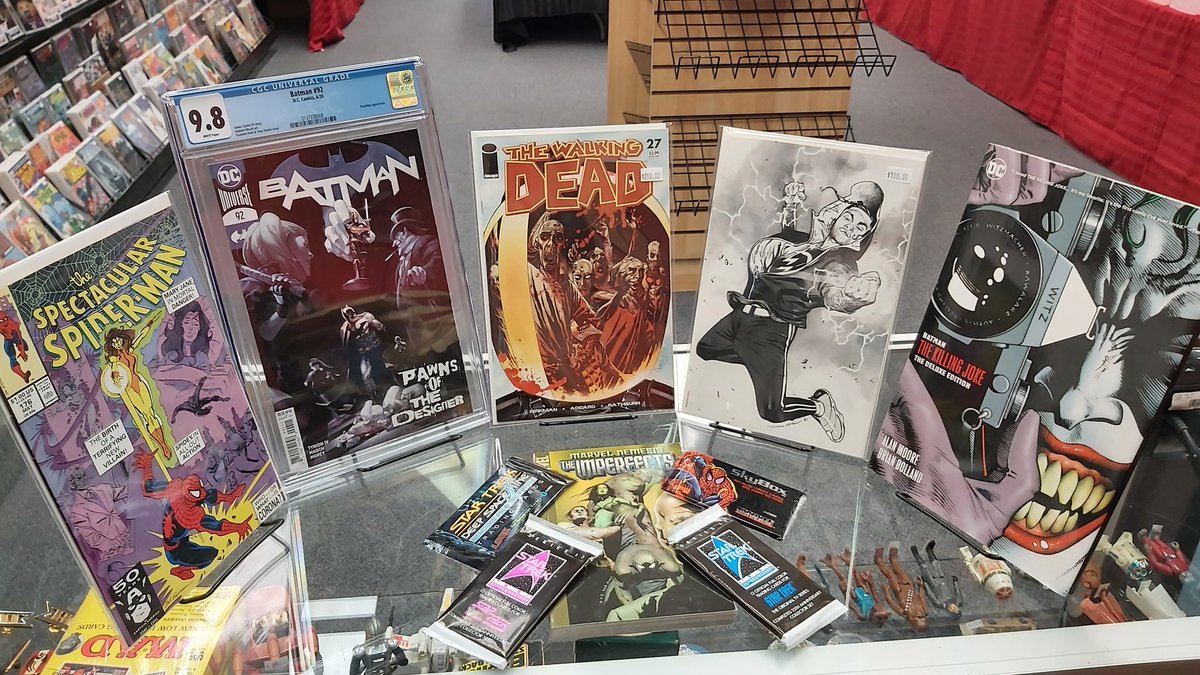 alphacomics's tweet image. The Grand Prize of our 5 premium door prizes for FCBD.  Tickets issued for these prizes with a minimum purchase of $50.00, additional tickets earned in $25.00 increments above the minimum purchase.  Looking forward to Saturday.