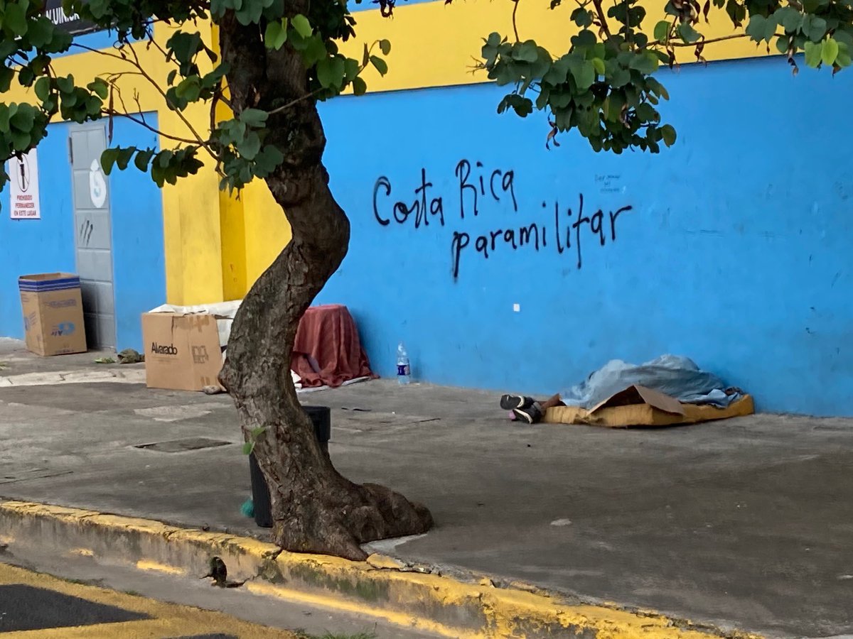 EasyTarot's tweet photo. In San Jose, exploring the back streets, away from all that glitters. What’s really going on? #PowerToThePeople #OneWorldOnePeople #QuestionAuthority https://t.co/EKDNUMDY9r