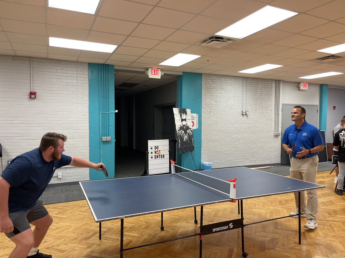pastorshaq's tweet image. Ok so I must say Coach Mahon lightweight had the ping pong 🏓 table on lock 🔒🤣🤣 @BigBlueFB @hype_ohio #rematch #onlock