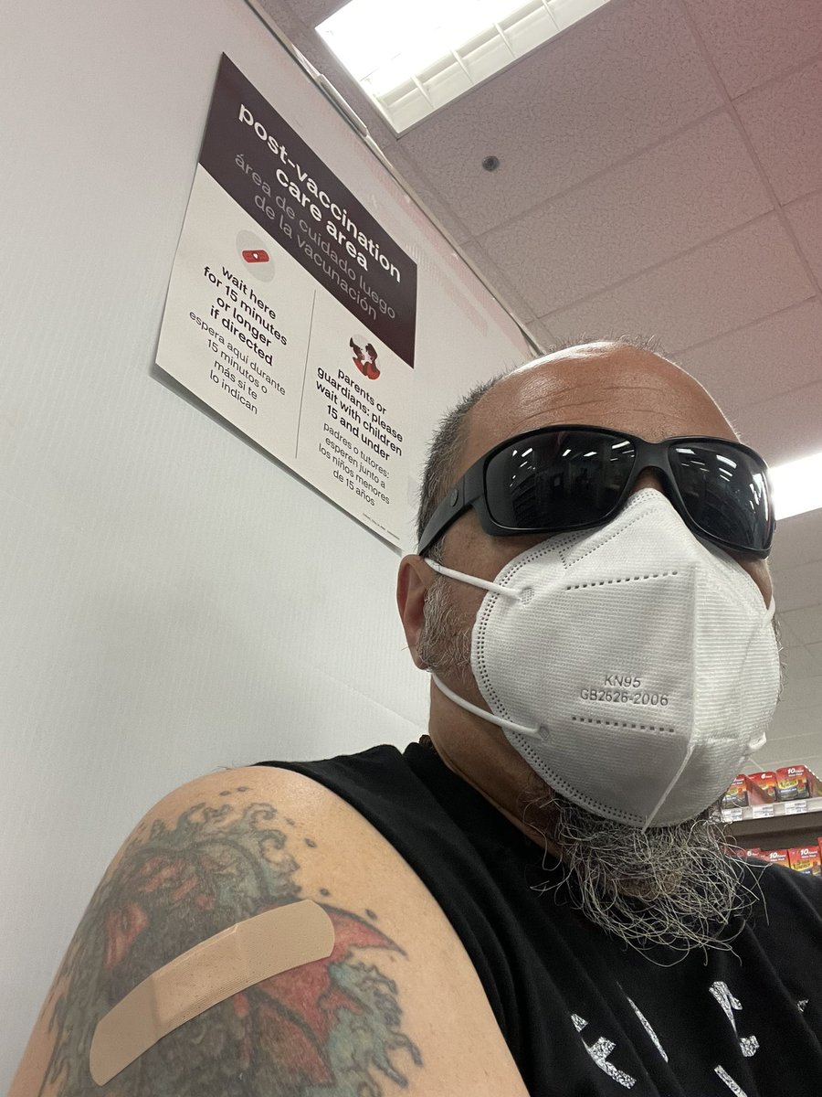 gbergel's tweet photo. 3rd dose with #PfizerBiontech ✅#Hack2Covid #8punto8LasVegas #Defcon29 🏴☠️🦾💪🏽🤟🏽😎 https://t.co/4c5iOProCp