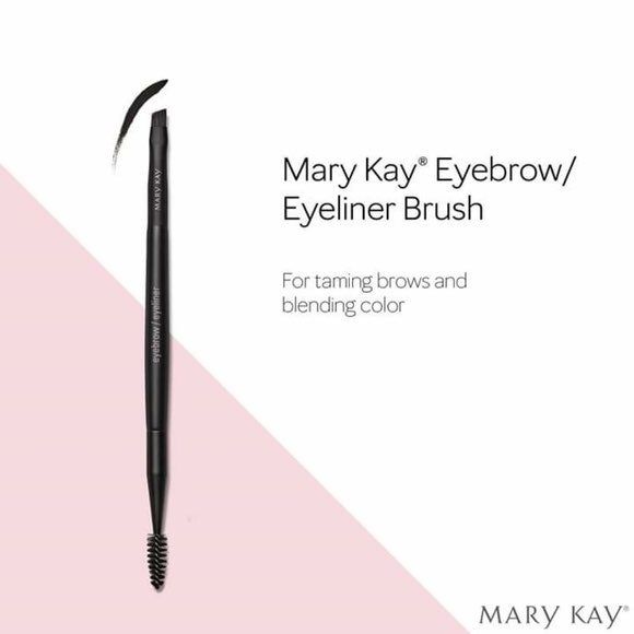 DeterLaura's tweet photo. One trend that I am excited that isn’t going away anytime soon is #naturalbrows

So long the days when you had to pluck your brows into razor thin pencil-like eyebrows. Can we get an #amen?! 

Keep looking clean and natural with a simple #marykay brush, https://t.co/LJd8scRp6m https://t.co/WeUyYZPgbi
