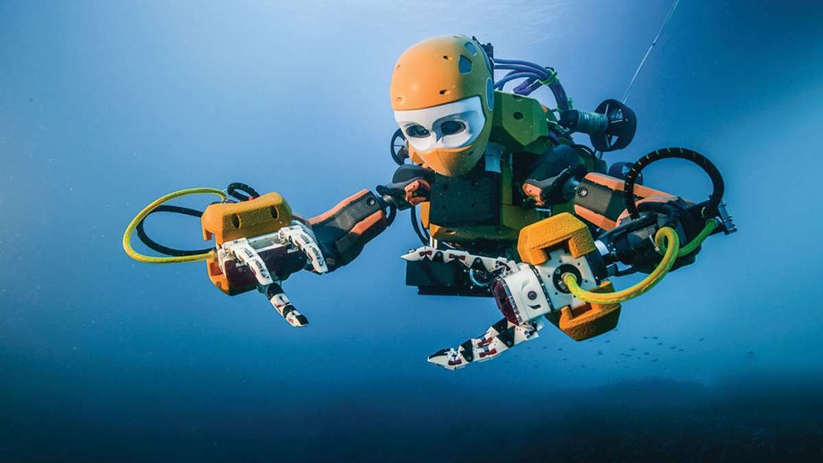 KIDS_DISCOVER's tweet image. #DYK a #robotic “mermaid,” called #OceanOne, was used to monitor coral reefs, sunken ships, and places that are hard or dangerous for humans to go? It has a head, human-like hands, a torso, and a tail full of batteries and thrusters. Learn more here: ow.ly/B59j50FO8bl