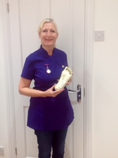 breathelondon's tweet photo. Say Hello to our Reflexologist, Wendy 👋⁠
⁠
Wendy is a specialist at this treatment and is available for appointments at our Covent Garden centre on Tuesdays ✅⁠

#reflexology #reflexologist #breathelondon #health #wellbeing #physicalhealth #mentalwellbeing #healthcareclinic https://t.co/HZ7tum1ExB