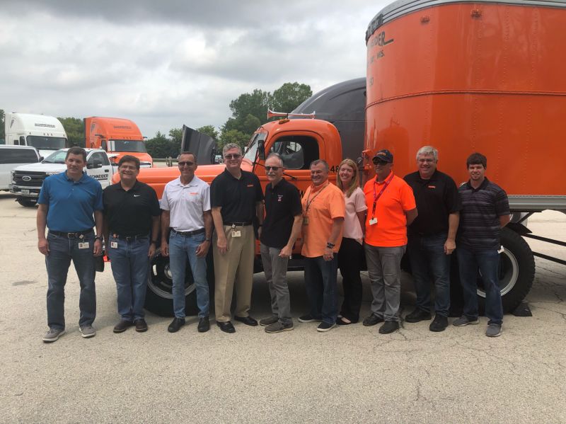WeAreSchneider's tweet photo. Congratulations Dan Pierce, for 40 years of service! This week Dan was awarded the Don Schneider Presidential award 🏆. Congratulations and thank you, Dan! #OurPeopleMakeTheDifference #SafetyFirstandAlways https://t.co/b6AEBbd5Qk