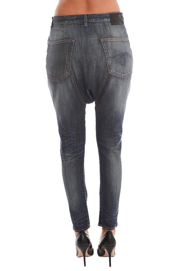 MrsOstberg's tweet photo. Kan vi alla komma överens om att skinny jeans och haremsbyxor inte är något man borde sätta ihop till ett par jeans? https://t.co/Ac6L46BpeB