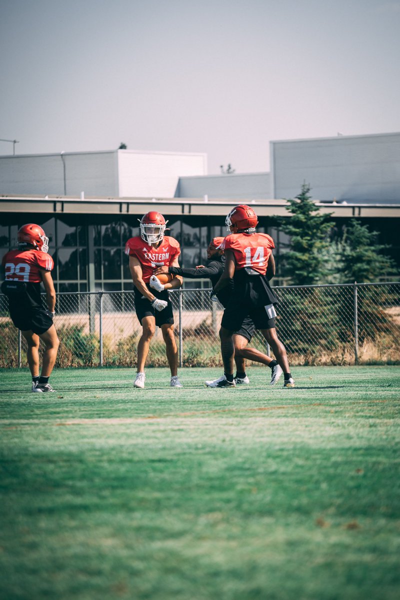 A story told in 4 parts #GoEags