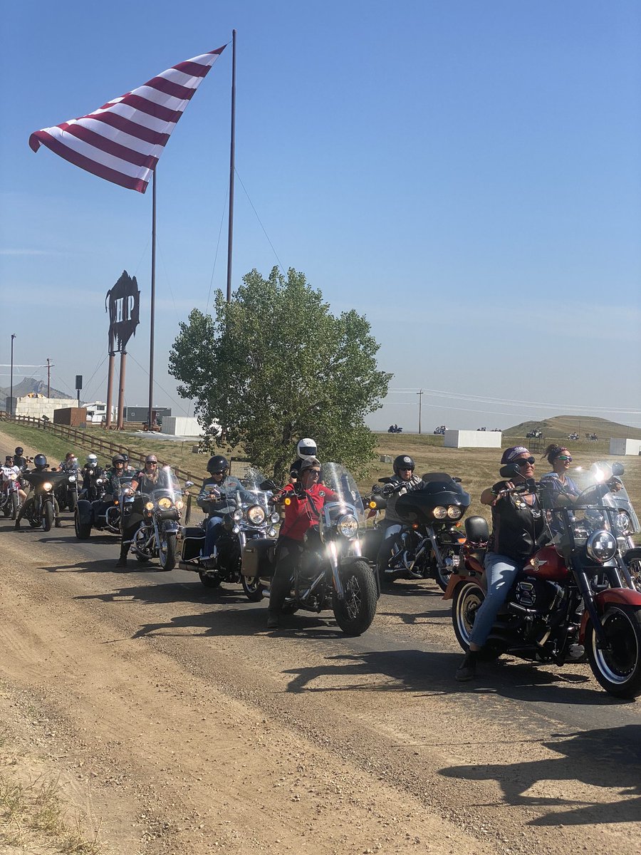 KELO Sydney Thorson tweet media