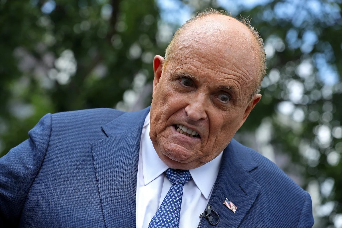 DPRK_News's tweet photo. Resignation of Andrew Cuomo leaves New York open for successful return to politics by Rudolf Giuliani. https://t.co/h0cdnbqSDd