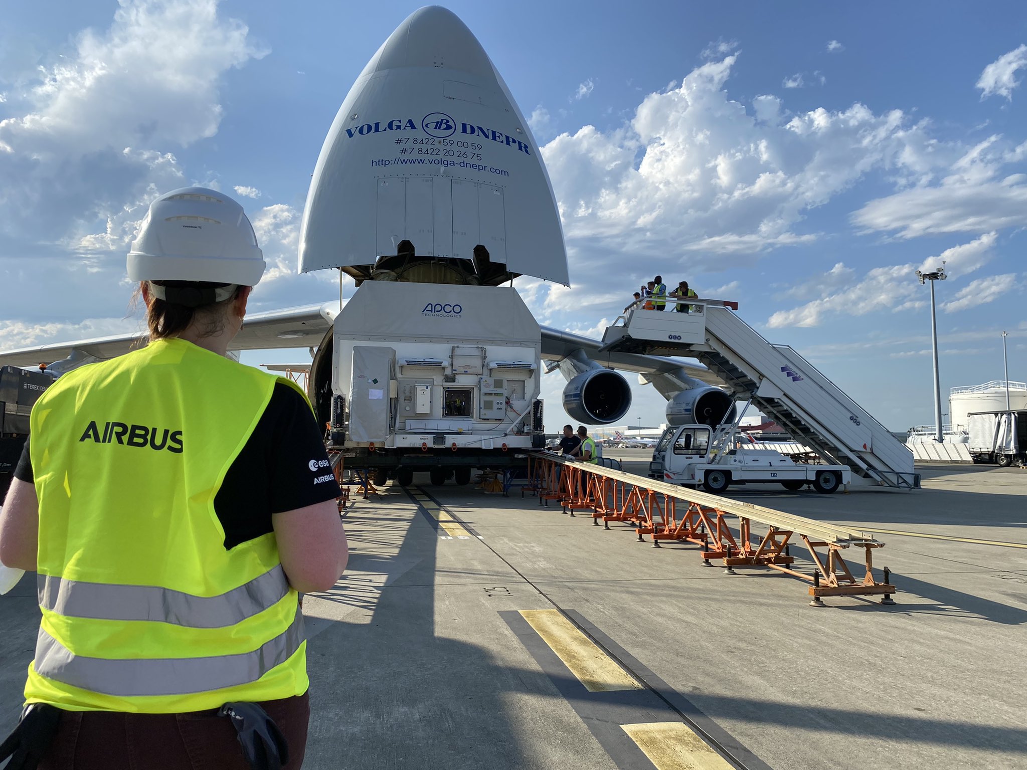 Airbus Space on Twitter "ESA_JUICE volgadneprgroup JUICE safely