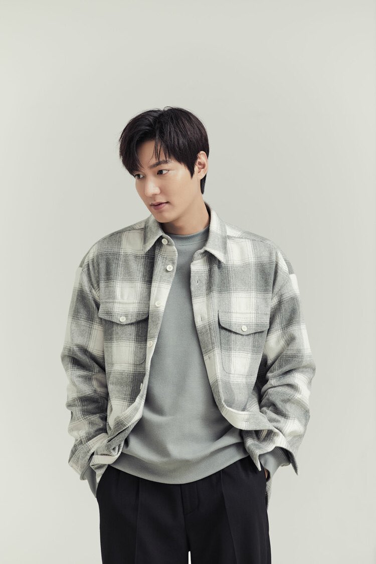 사람이 그렇게 매력있음 못써요~🎵
정도껏 하세요~🎵
이민호가 이민호했다,,,
#이민호 #leeminho