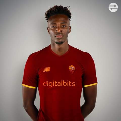ROMA AGREE FEE WITH CHELSEA FOR ENGLAND STRIKER ROMA AGREE FEE WITH CHELSEA FOR ENGLAND STRIKER