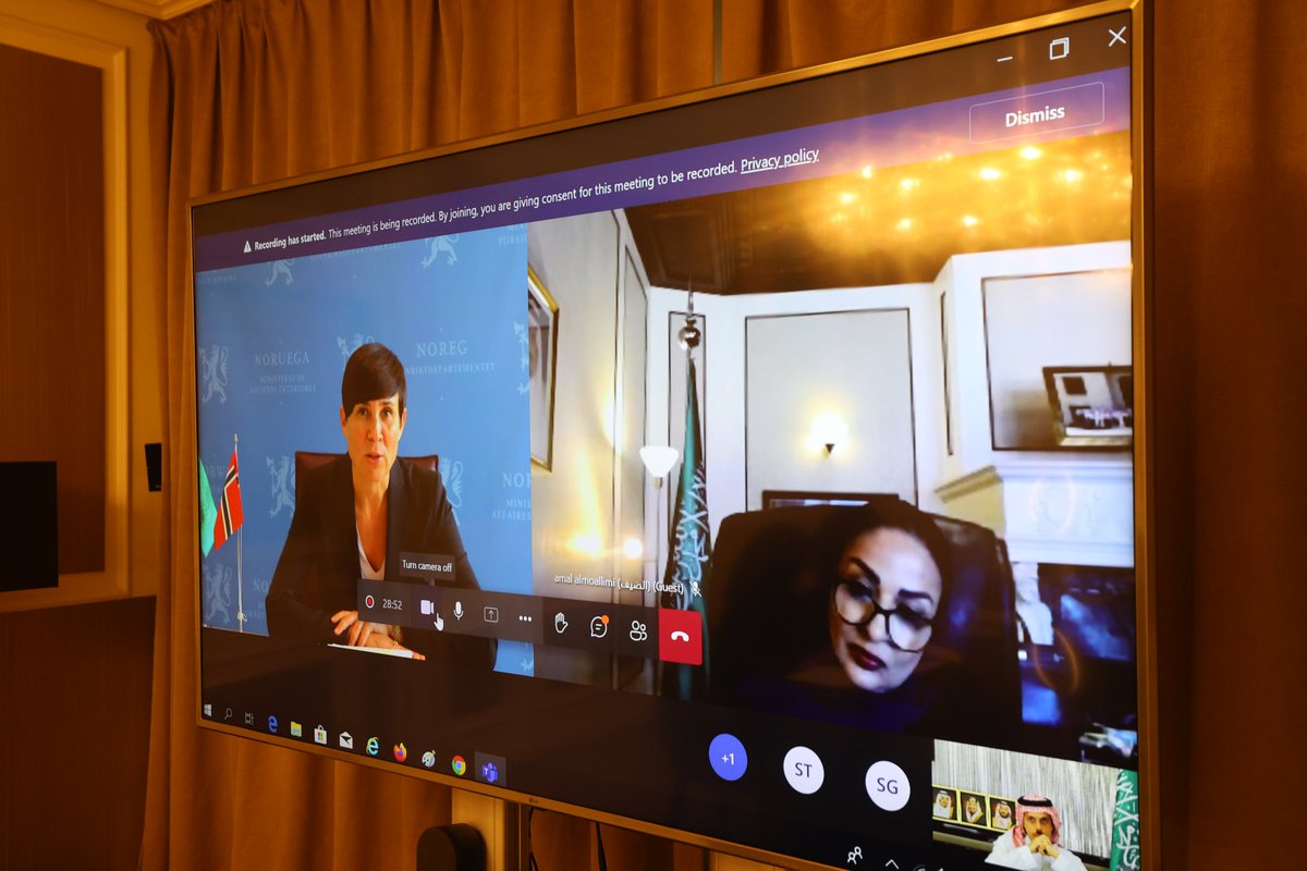 #PICTURES: #SaudiArabia's foreign minister prince @FaisalBinFarhan and his #Norway counterpart signed a memorandum of understanding between the two countries