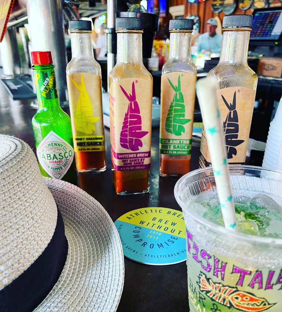 When your bartender hears you say hot sauce and he brings you the whole lineup! 🙌 #ocmd