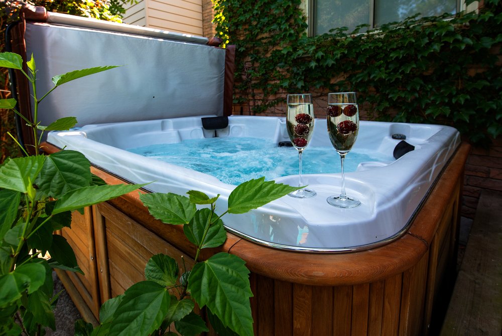 Healthi_Guide's tweet photo. Don't Go In… If You Notice This in a Hot Tub - https://t.co/OirfFibz1Y - #Bacterial #Care #Green #HotTub #Sick #Slimy - #Lifestyle https://t.co/PA78bcXagh