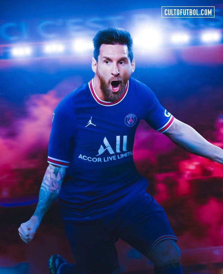 Para celebrar la llegada de #Messi a Paris voy a regalar un jersey de “Les Galactiques” del PSG!!! Participan todos los que den RT a este tuit y nos sigan a @cultofutbol y a @martinolimx. Mañana por la tarde anuncio al ganador! 🐐