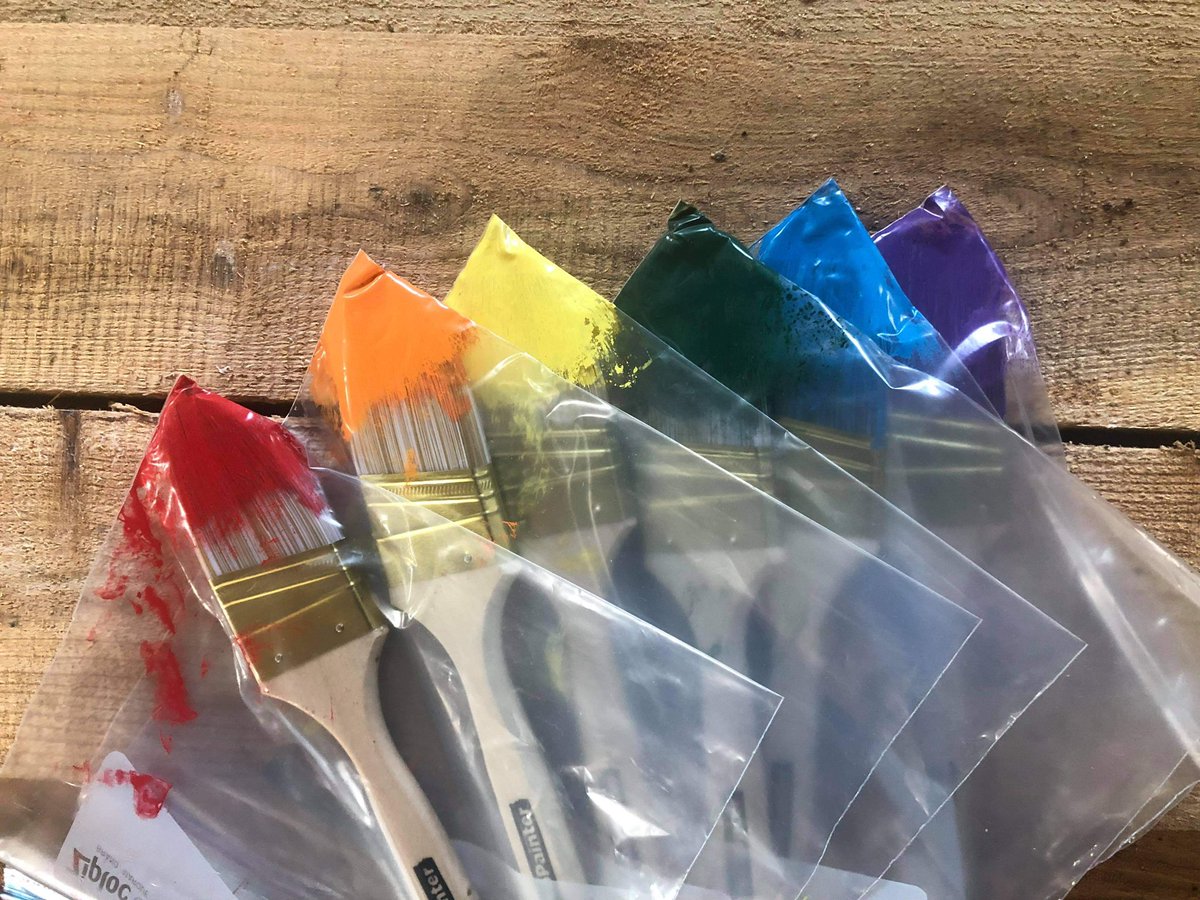 Fierté agricole (@fierteagricole) on Twitter photo On prépare notre kiosque pour la Journée communautaire de <a href="/FierteMTLPride/">Fierté MTL Pride</a> qui aura lieu le vendredi 13 août de 11 h à 17 h au <a href="/villagemontreal/">Le Village Montreal</a> !❤️🧡💛💚💙💜 On prépare notre kiosque pour la Journée communautaire de <a href="/FierteMTLPride/">Fierté MTL Pride</a> qui aura lieu le vendredi 13 août de 11 h à 17 h au <a href="/villagemontreal/">Le Village Montreal</a> !❤️🧡💛💚💙💜