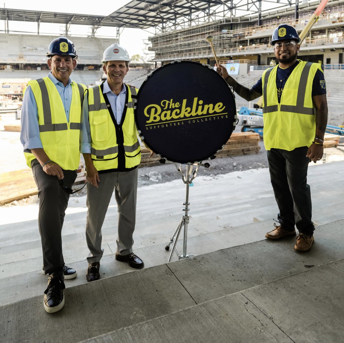 thesoccerdon's tweet photo. Soccer-specific stadium number 24 debuting next year. 

This will be a stadium in Nashville, for Nashville, and unifying Nashville through one common language: Soccer.

Can't wait to see @NashvilleSC and others take the field right here! https://t.co/jNw0AFIofP