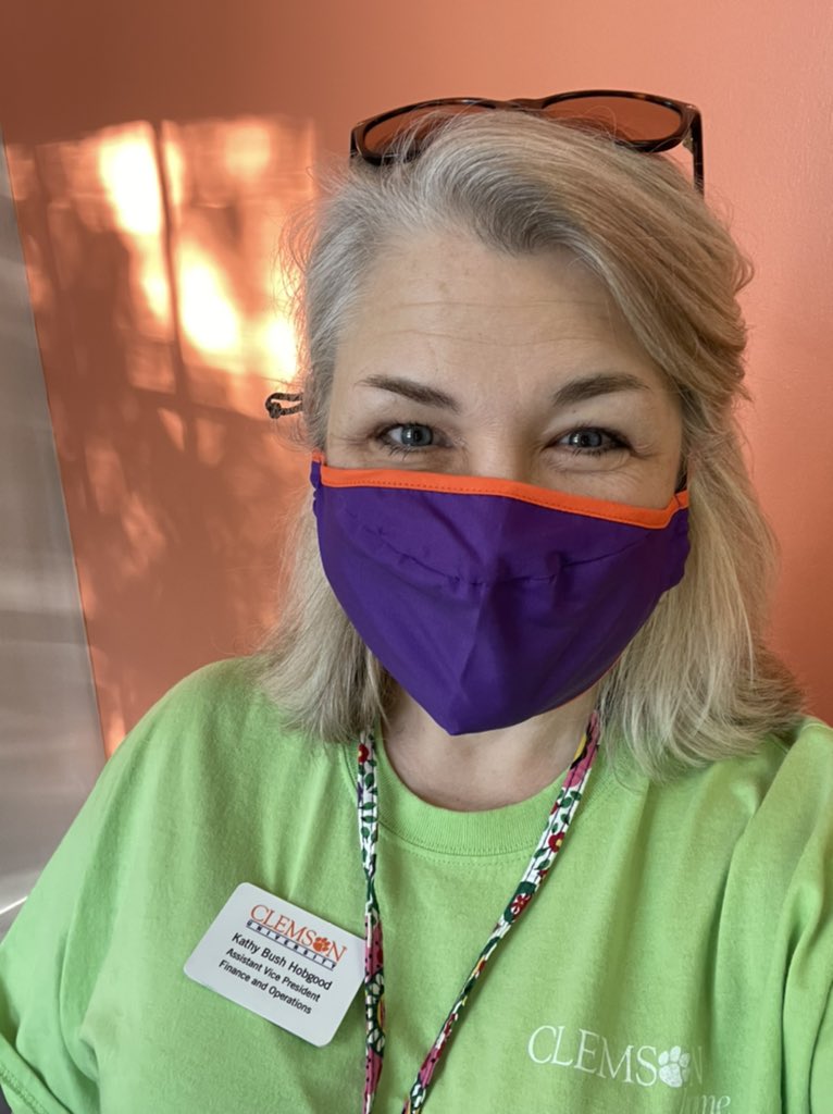 mrshob's tweet photo. Happy Move-in and welcome to your #ClemsonHome #ClemsonMoveIn #MakingCampusHome https://t.co/KdZHagTJHj