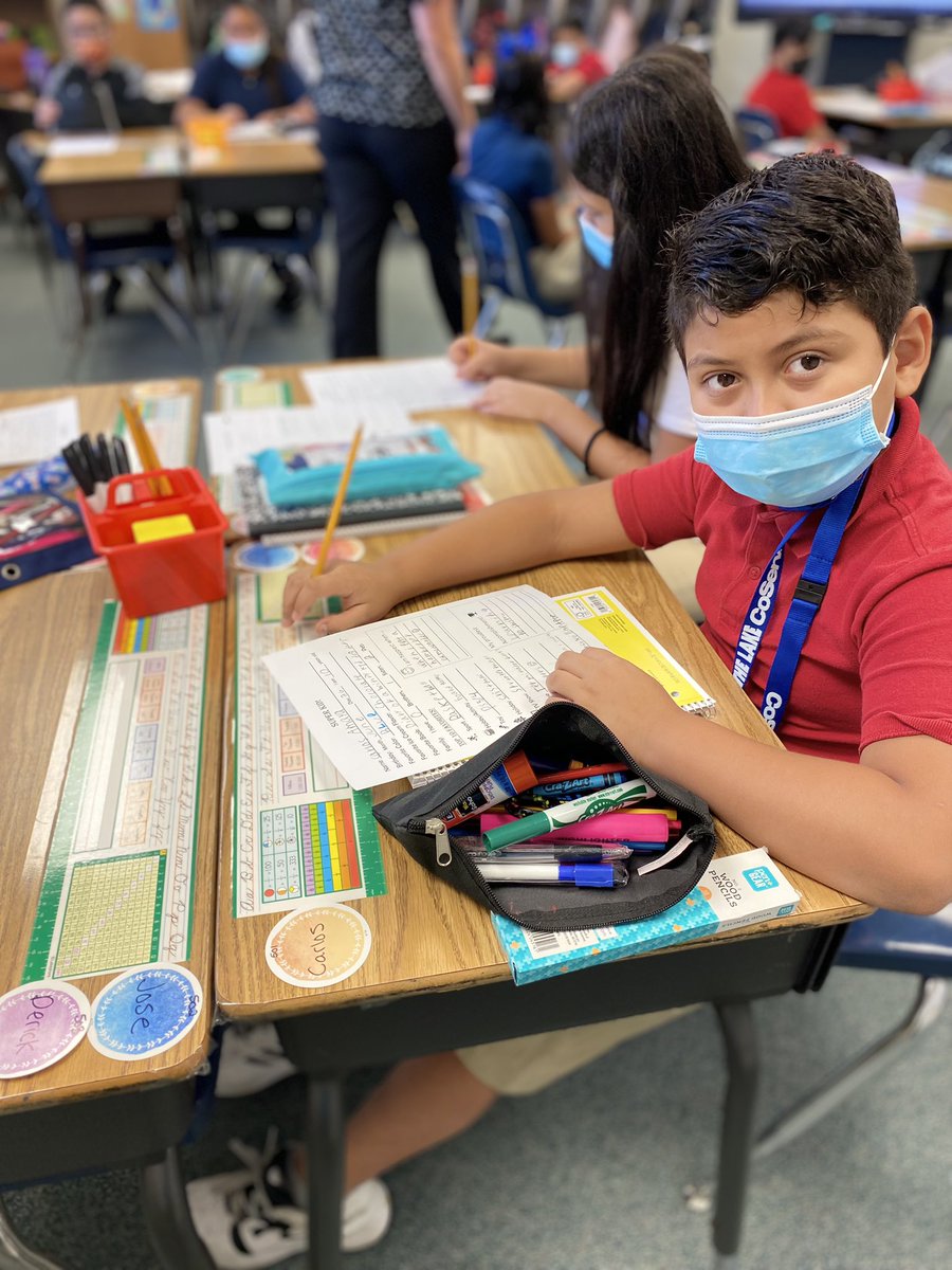 CarrolltonElem's tweet image. What a great first day! #cfbfirstday @DlrMaggie @DrChapmanCFBISD @Monica_Koen @CFBISD