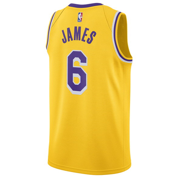 SOLELINKS's tweet photo. Ad: Nike x NBA LeBron James #6 Swingman Jersey dropped today via Eastbay => https://t.co/jjMdngIobU

sold out via Foot Locker https://t.co/iz4tsNkf01