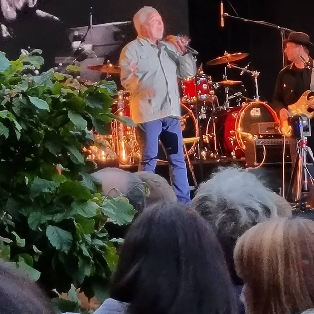JenHigginsNI's tweet photo. MY HEART IS FULL!!

Live music is back in Belfast and I am beyond grateful that @realsirtomjones kicked it off!!

Massive tick off my bucket list and I'm just so happy that I finally got to see him live - he's still got it!!

It has been a loooong 2yrs...roll on @DermotKennedy https://t.co/nLc7HSbJDj