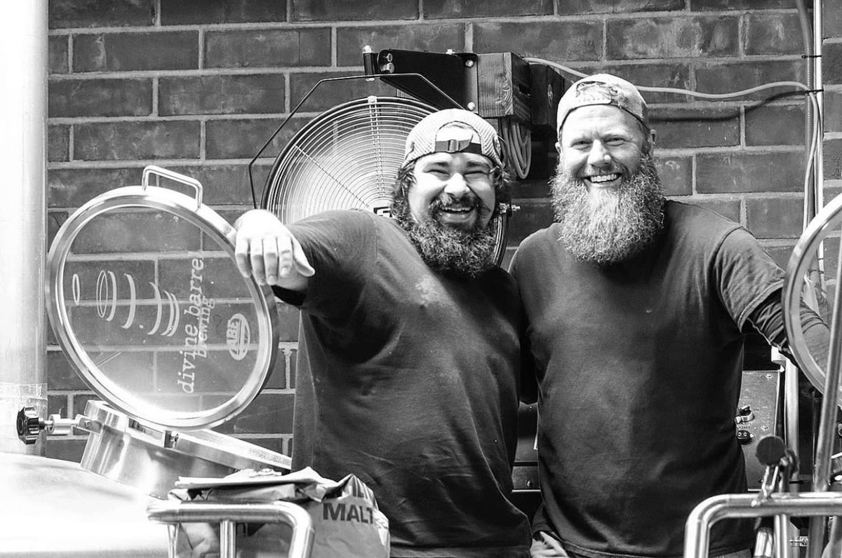 DivineBarrelCLT's tweet photo. He even helped #WorkForYourBeer &amp; James film a couple reels! Take a look at Jose's blog for a feature on both our brewers and brewery itself! We can't thank Jose enough for his time, thoughtfulness, and friendship! Make sure to give him a follow!

Read: https://t.co/A7B8Kiktm1 https://t.co/ia0uZppzfs