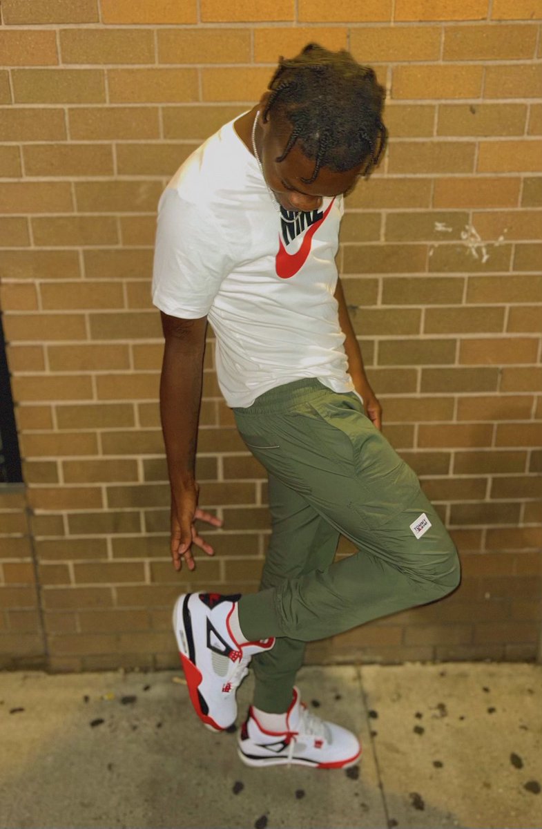 jobuckets5's tweet photo. Dressing is and art and I think I done master it 🥵 https://t.co/llzOKneGi9