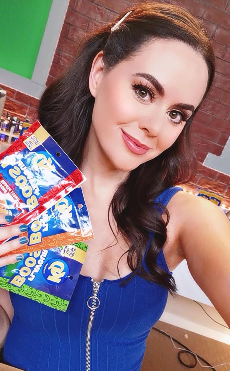 DavidMddX's tweet photo. Cooking up something exciting for today’s broadcast! Visit the virtual @kraftdinner
Boost Shop during my stream today for some delicious fun and surprises, in celebration of the new
KD Flavour Boosts! Watch LIVE on Twitch: https://t.co/0TP34wfaxQ #ad https://t.co/Frax28KiQh