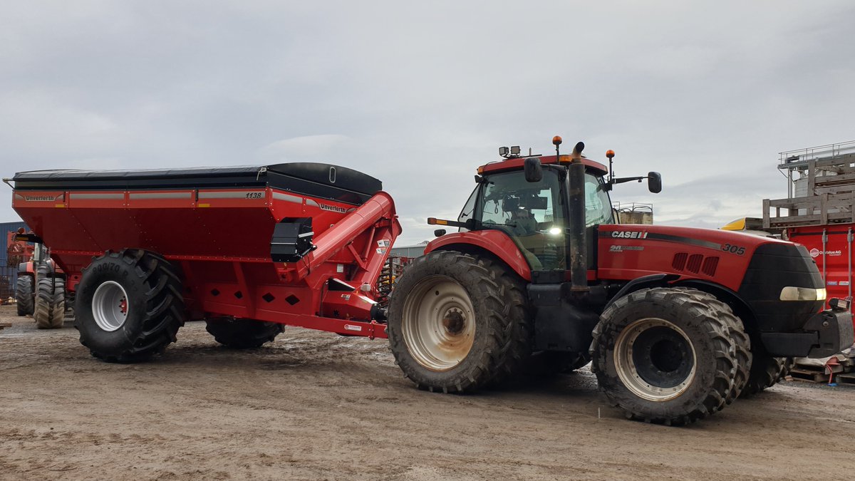 OzAG_Machinery's tweet photo. You Don't Want To Miss Out! - UNVERFERTH 1138 Chaser Bins are on the move for this harvest, to find out more or come & see one - Head to https://t.co/TSmWcKoBdO today.
#werefarmerstoo #ozvalue #unverferth #1138UM #harvest #wheat #grain #30T #full2emptyin3mins #oftm #chaserbin https://t.co/65CYVAzI1N