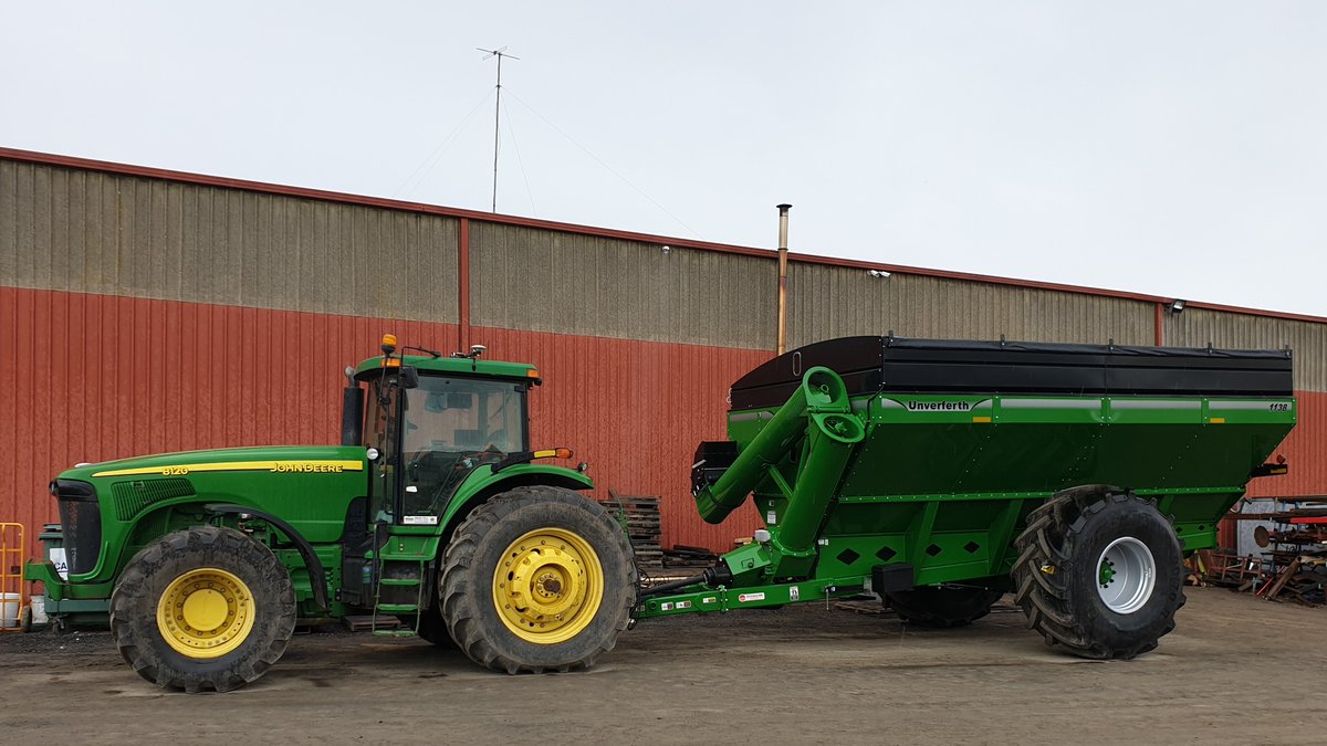 OzAG_Machinery's tweet photo. You Don't Want To Miss Out! - UNVERFERTH 1138 Chaser Bins are on the move for this harvest, to find out more or come & see one - Head to https://t.co/TSmWcKoBdO today.
#werefarmerstoo #ozvalue #unverferth #1138UM #harvest #wheat #grain #30T #full2emptyin3mins #oftm #chaserbin https://t.co/65CYVAzI1N