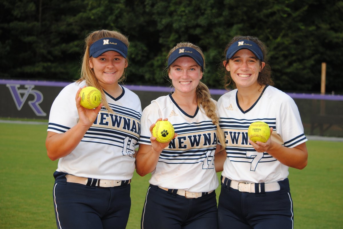 CougarsNewnan's tweet photo. The Lady Cougars brought home another win by defeating Villa Rica last night 11-0!Maddie Veal was strong in the circle giving up no runs, striking out 9, &amp; walking none!  Multiple hits on the day with 3 Lady Cougars launching homeruns!  Go Cougars!🥎💙💛 https://t.co/JaPmbXnTZ0