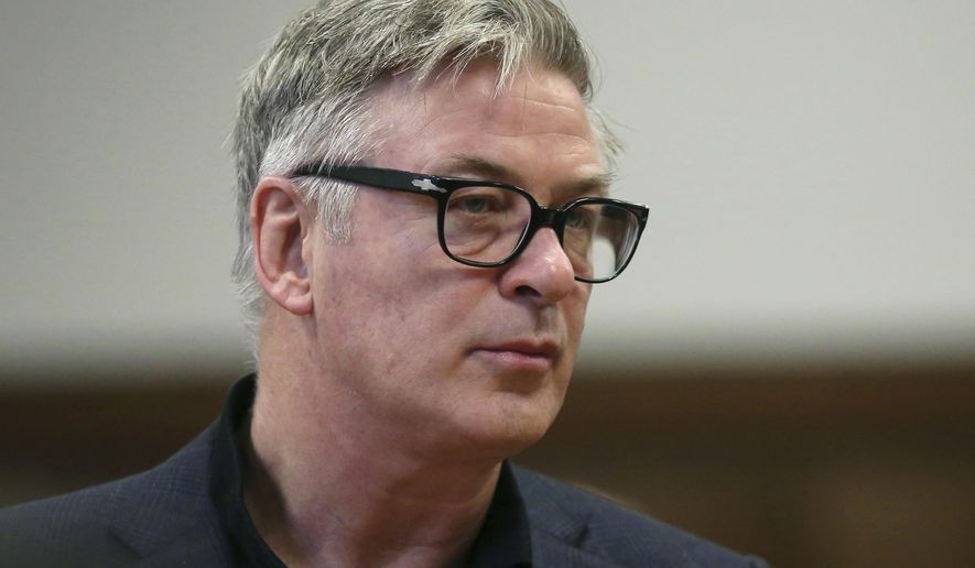 'This is a tragic day' Alec Baldwin mourns Andrew Cuomo, blames 'cancel culture’